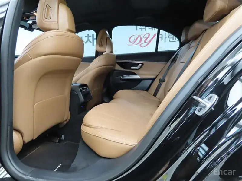 2025 Mercedes-Benz E-Класс с пробегом 9 137 км