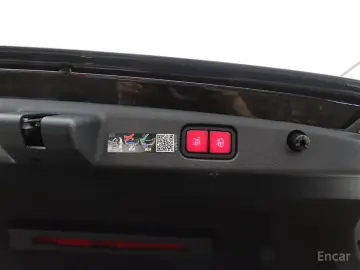 2025 Mercedes-Benz E-Класс с пробегом 9 137 км