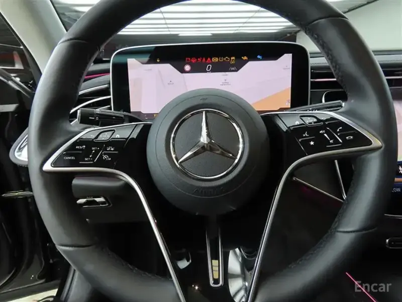 2025 Mercedes-Benz E-Класс с пробегом 11 212 км