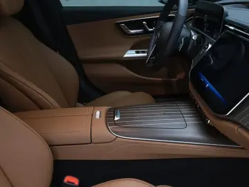 2026 Mercedes-Benz E-Класс с пробегом 3 842 км