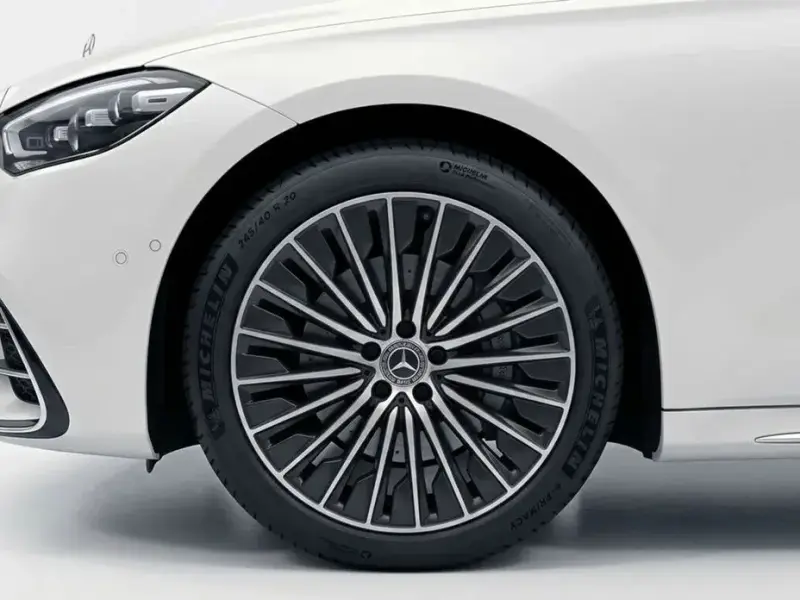 2025 Mercedes-Benz E-Класс с пробегом 8 272 км