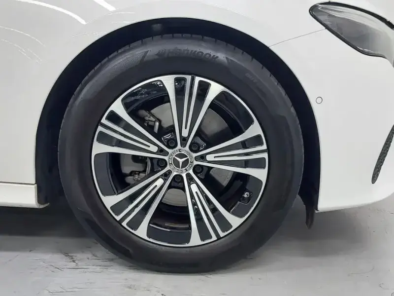 2025 Mercedes-Benz E-Класс с пробегом 17 595 км