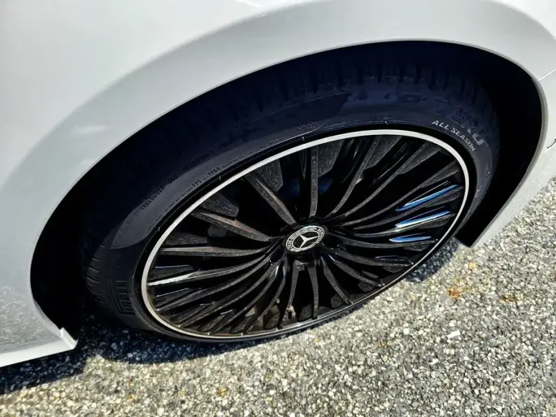 2025 Mercedes-Benz E-Класс с пробегом 3 185 км