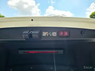 2025 Mercedes-Benz E-Класс с пробегом 3 185 км