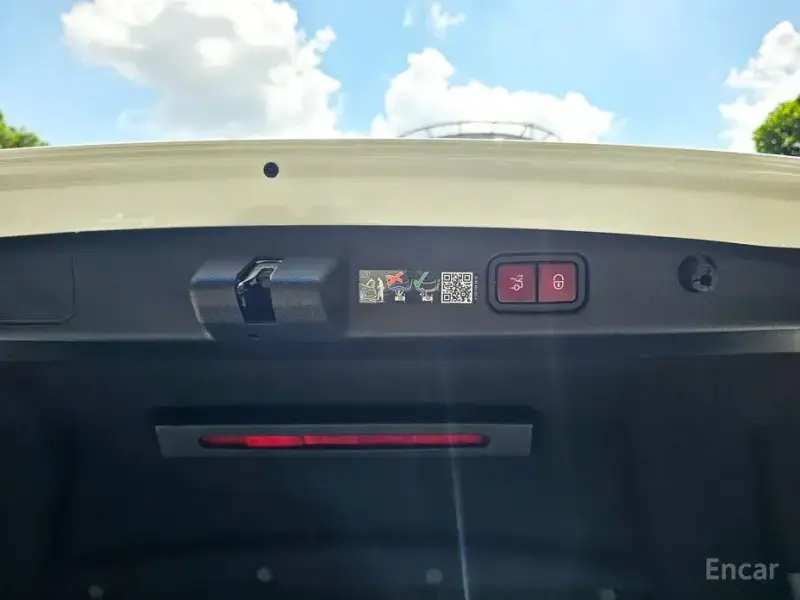 2025 Mercedes-Benz E-Класс с пробегом 3 185 км