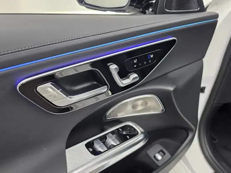 2025 Mercedes-Benz E-Класс с пробегом 10 508 км