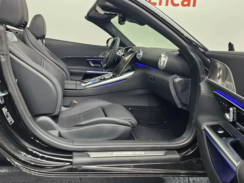 2025 Mercedes-Benz SL-Класс AMG с пробегом 356 км