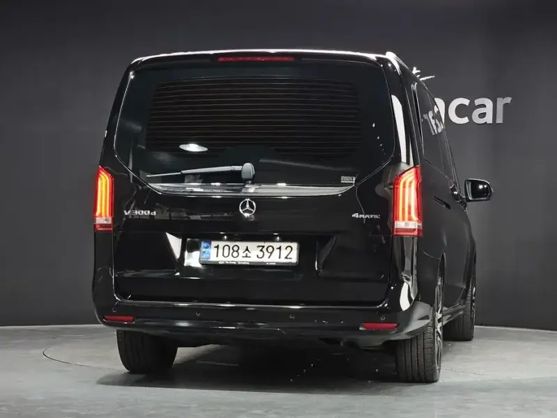 2021 Mercedes-Benz V-Класс с пробегом 112 594 км