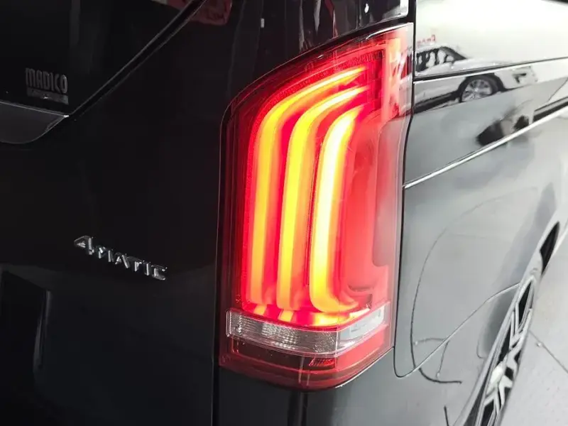 2021 Mercedes-Benz V-Класс с пробегом 112 594 км