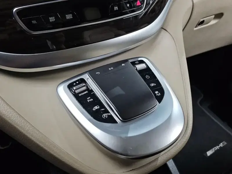 2021 Mercedes-Benz V-Класс с пробегом 112 594 км
