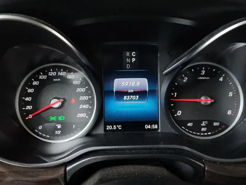 2022 Mercedes-Benz V-Класс с пробегом 83 703 км