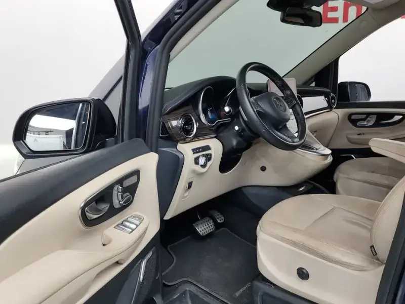 2022 Mercedes-Benz V-Класс с пробегом 83 703 км