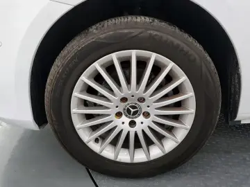 2020 Mercedes-Benz V-Класс с пробегом 35 099 км