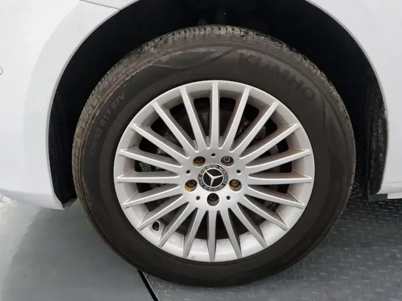 2020 Mercedes-Benz V-Класс с пробегом 35 099 км