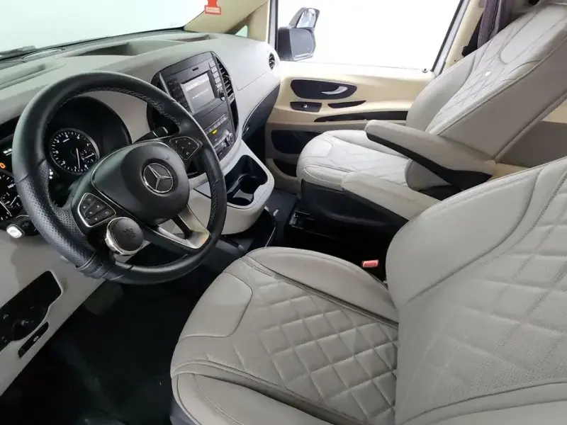 2020 Mercedes-Benz V-Класс с пробегом 35 099 км