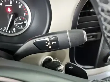 2020 Mercedes-Benz V-Класс с пробегом 35 099 км