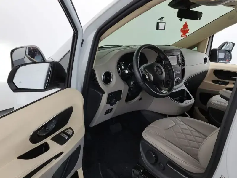 2020 Mercedes-Benz V-Класс с пробегом 35 099 км
