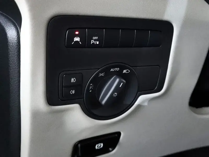 2020 Mercedes-Benz V-Класс с пробегом 35 099 км