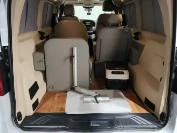 2020 Mercedes-Benz V-Класс с пробегом 35 099 км