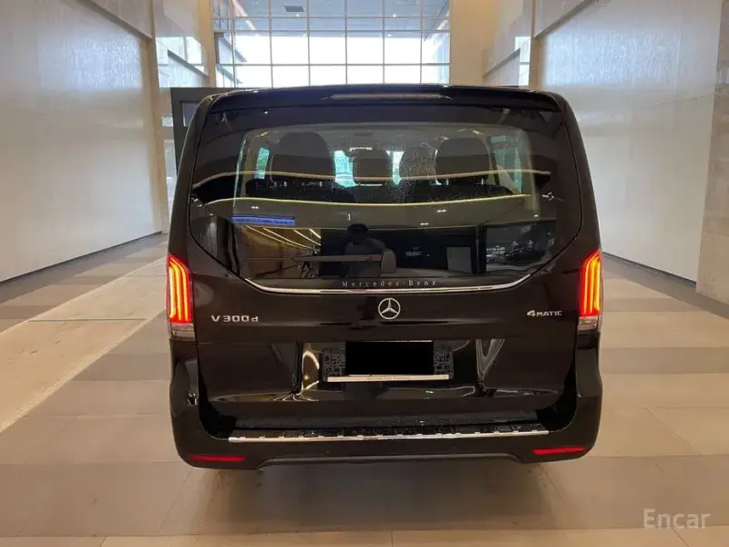 2025 Mercedes-Benz V-Класс с пробегом 19 км