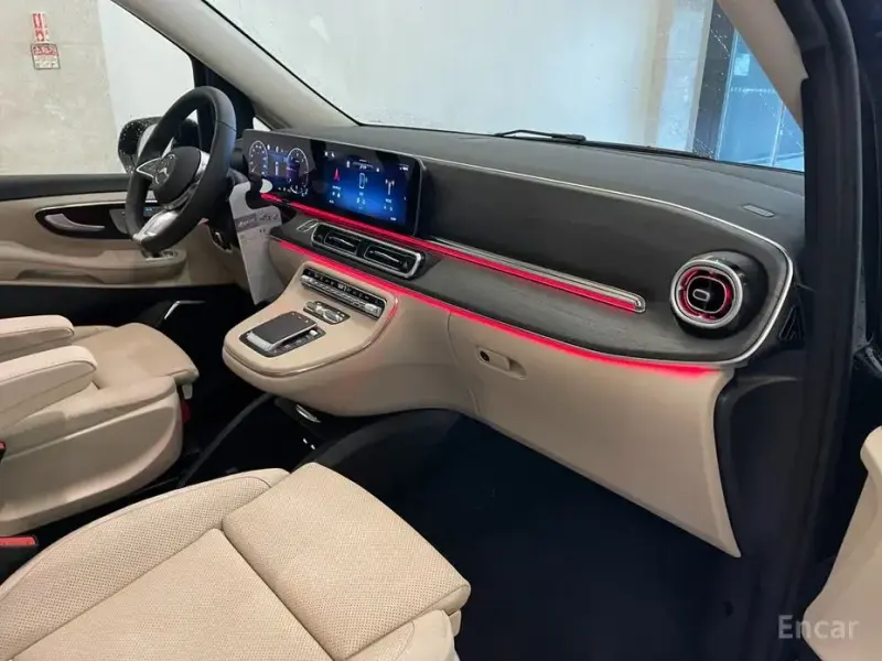 2025 Mercedes-Benz V-Класс с пробегом 19 км