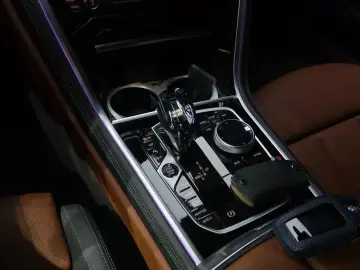 2022 BMW 8 серии с пробегом 32 007 км