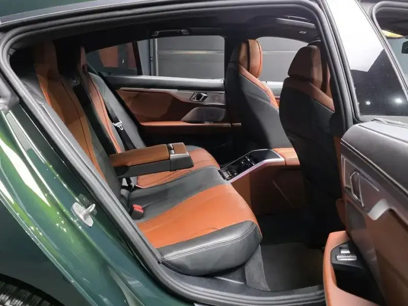 2022 BMW 8 серии с пробегом 32 007 км