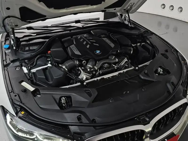 2024 BMW 8 серии с пробегом 33 951 км