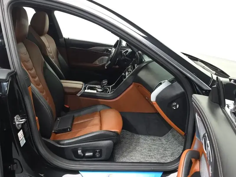 2023 BMW 8 серии с пробегом 23 856 км