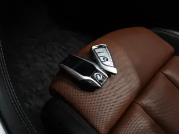 2023 BMW 8 серии с пробегом 23 856 км