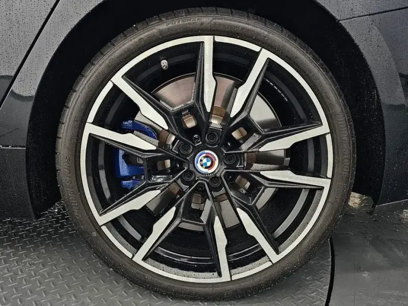 2023 BMW 8 серии с пробегом 7 974 км