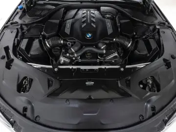 2024 BMW 8 серии с пробегом 48 344 км
