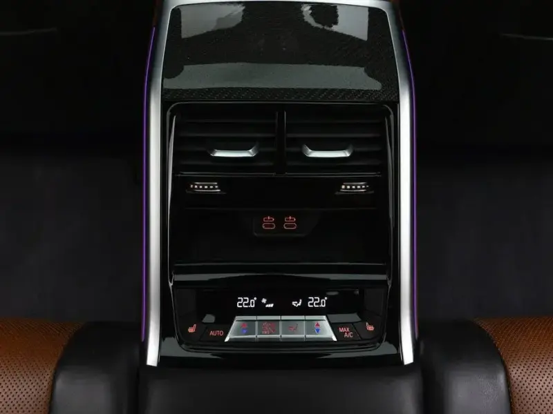 2024 BMW 8 серии с пробегом 48 344 км