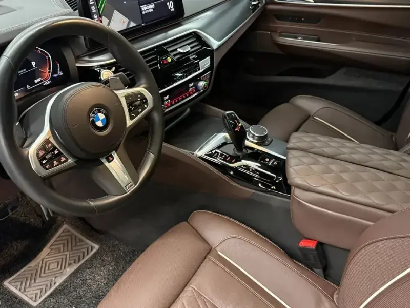 2023 BMW 6 серии с пробегом 31 225 км