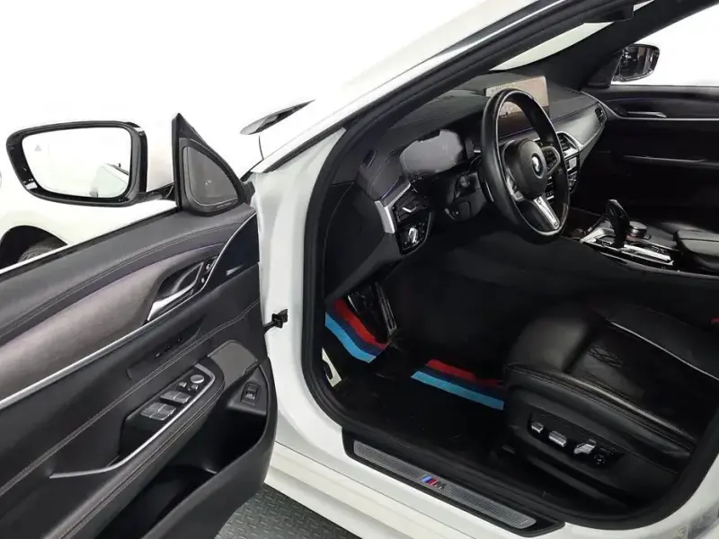2022 BMW 6 серии с пробегом 56 828 км