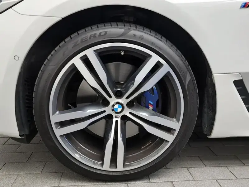2023 BMW 6 серии с пробегом 33 614 км