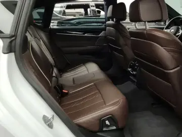 2023 BMW 6 серии с пробегом 33 614 км