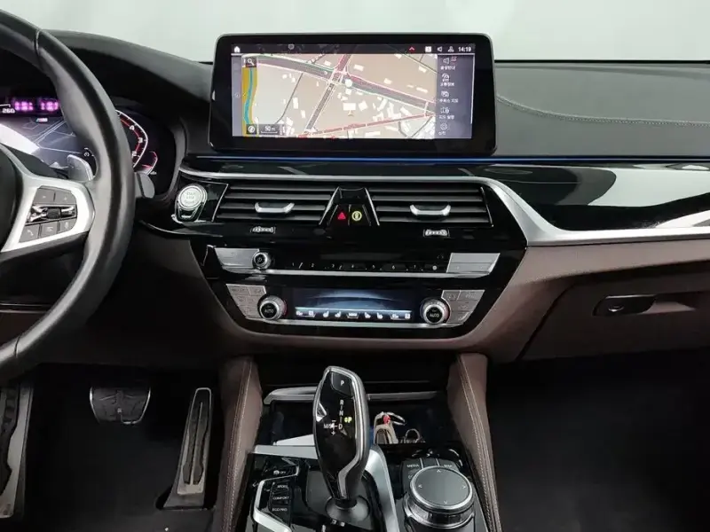 2023 BMW 6 серии с пробегом 33 614 км
