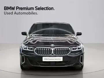 2022 BMW 6 серии с пробегом 121 597 км