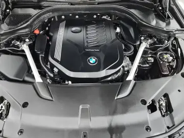 2022 BMW 6 серии с пробегом 121 597 км