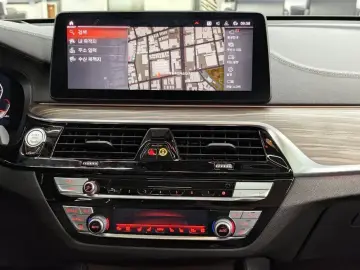 2022 BMW 6 серии с пробегом 121 597 км