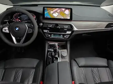 2023 BMW 6 серии с пробегом 22 639 км