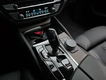 2023 BMW 6 серии с пробегом 22 639 км
