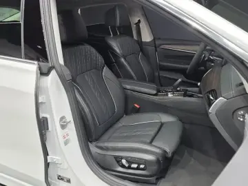 2023 BMW 6 серии с пробегом 22 639 км
