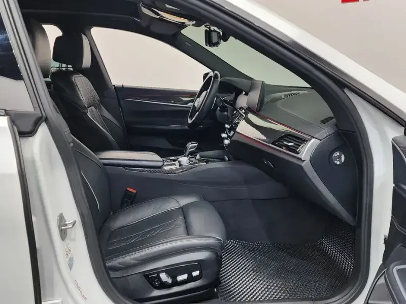 2021 BMW 6 серии с пробегом 142 832 км