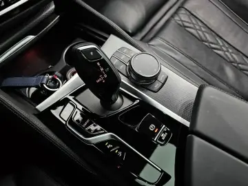 2022 BMW 6 серии с пробегом 52 108 км