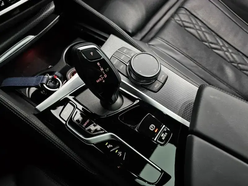 2022 BMW 6 серии с пробегом 52 108 км