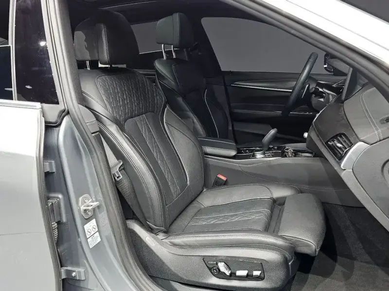 2022 BMW 6 серии с пробегом 52 108 км