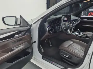2021 BMW 6 серии с пробегом 76 154 км
