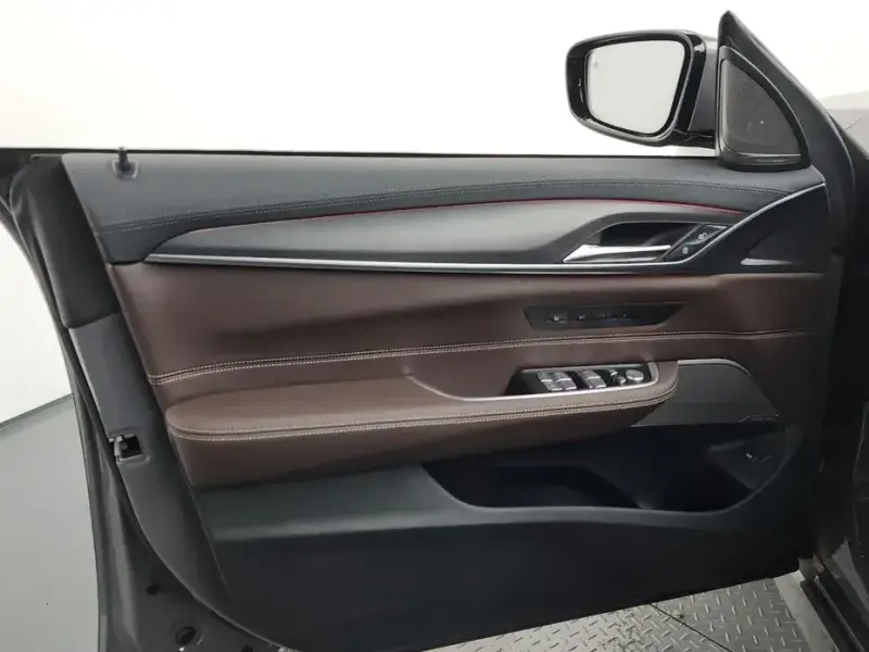 2022 BMW 6 серии с пробегом 65 753 км